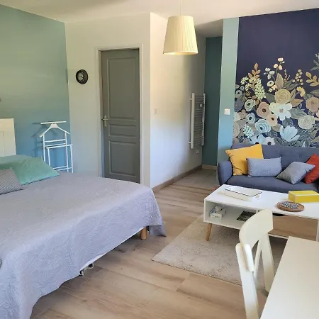 L'atelier 7 Bed & Breakfast Saintes